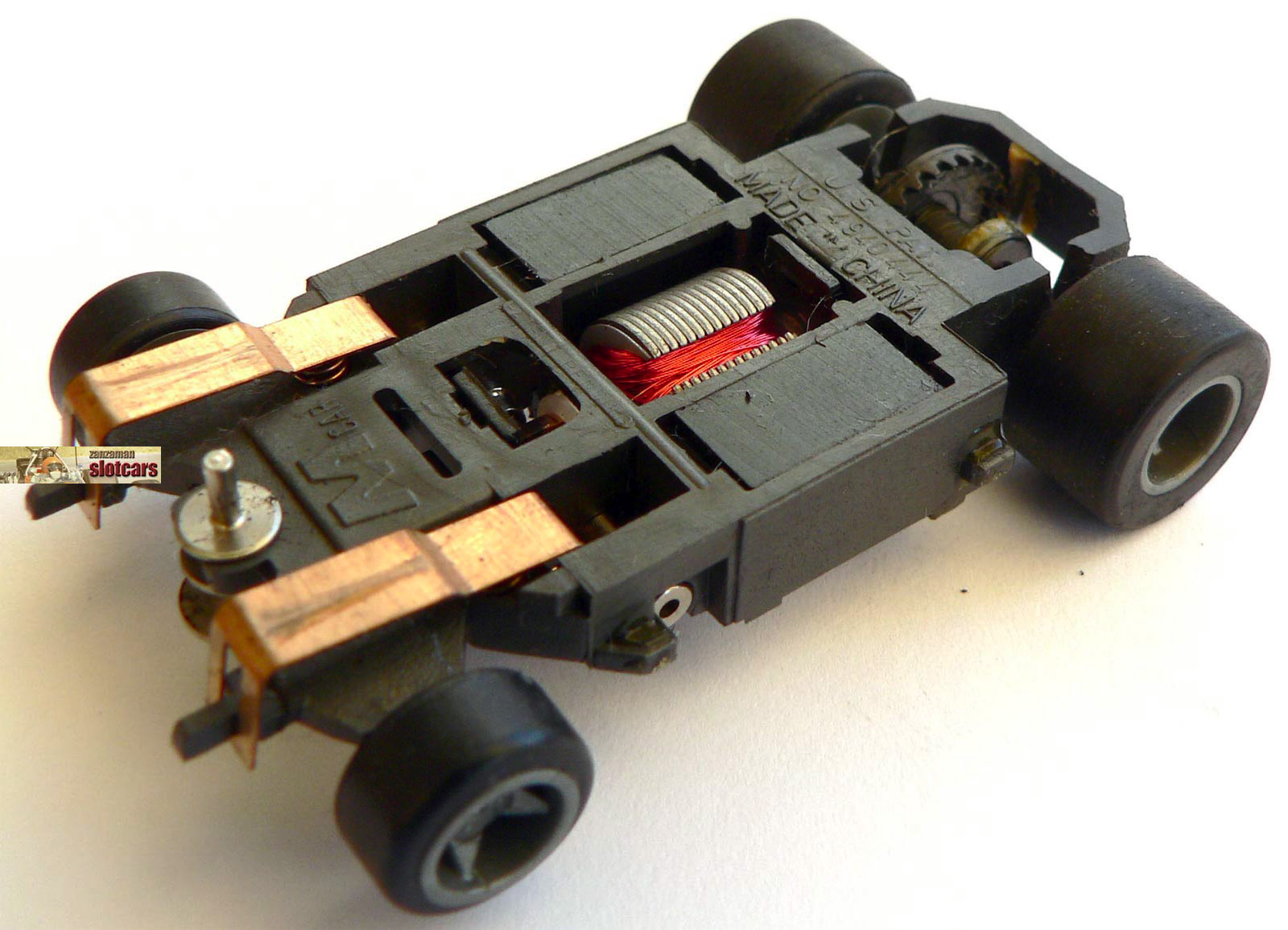 08-rokar-m-nomark_bott.jpg